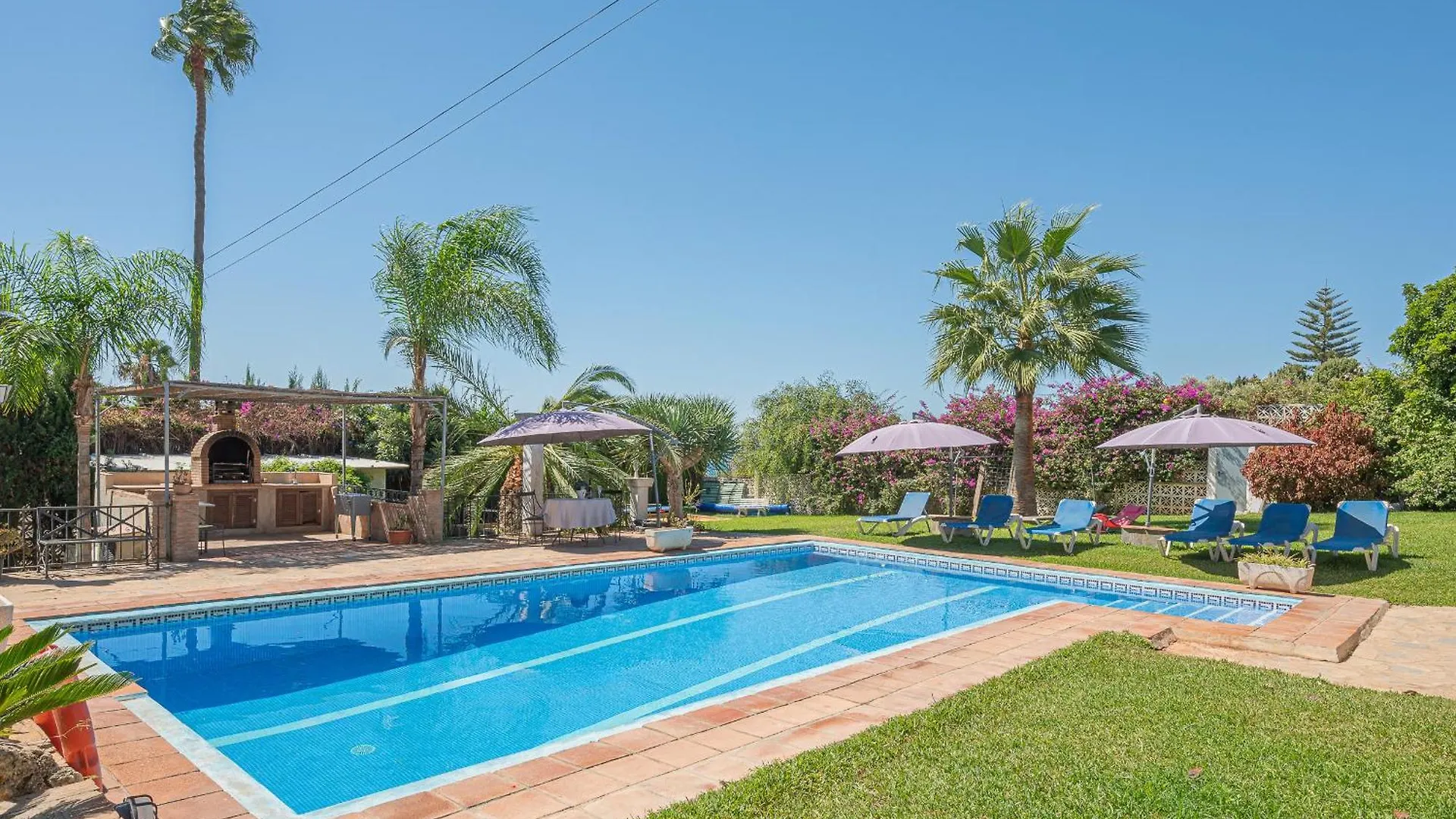 Marbella Villa Oasis: Beachside Retreat with Heated Pool & Games 0*,  Spain